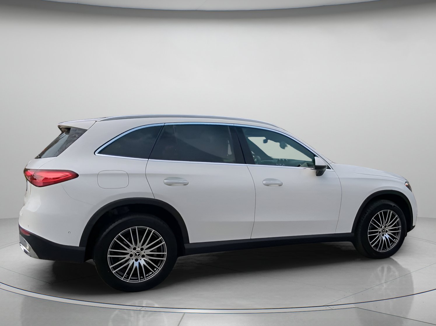 Used 2025 Mercedes-Benz GLC 300 image 30