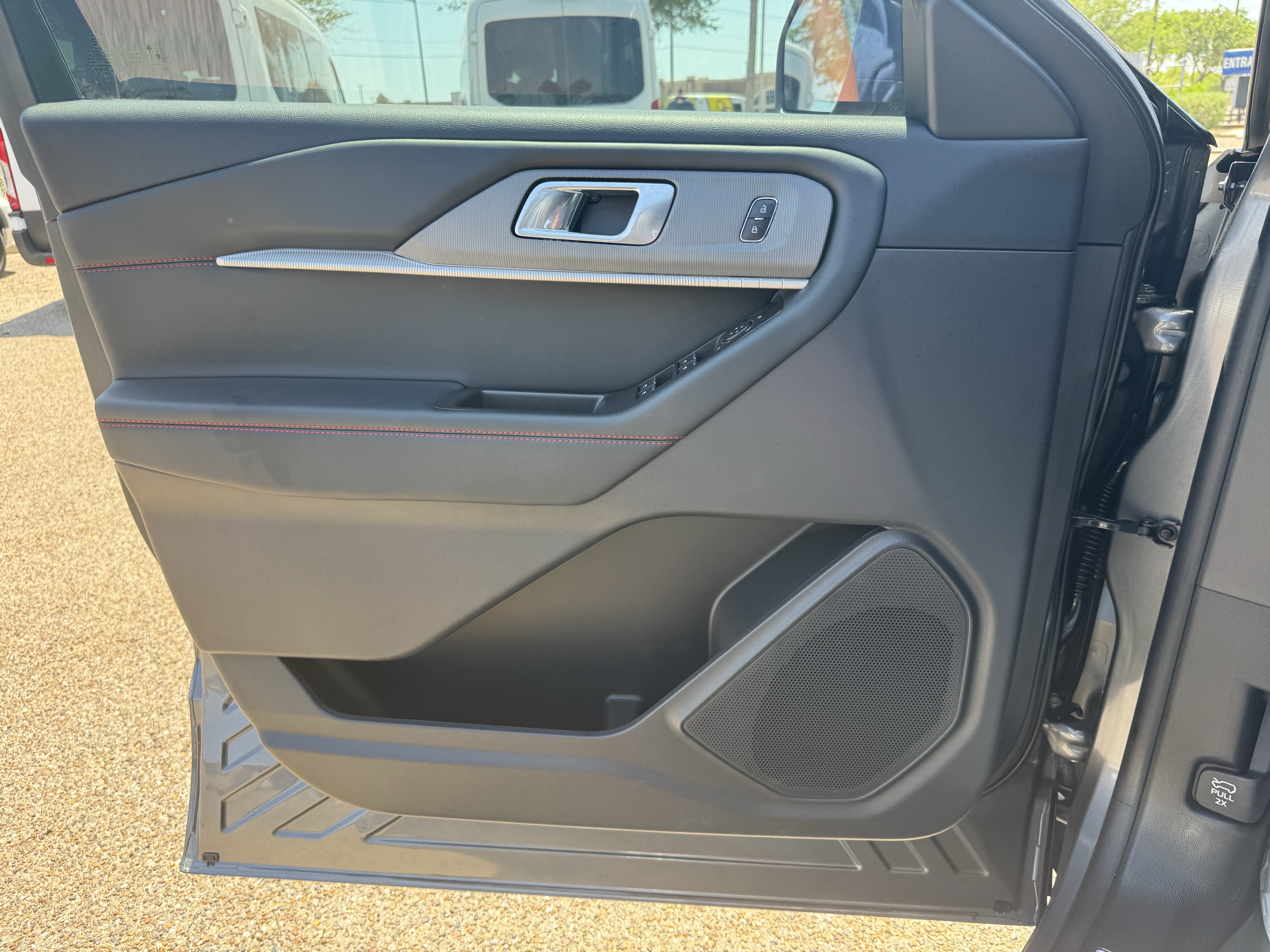 Certified 2025 Ford Explorer ST-Line RWD image 20