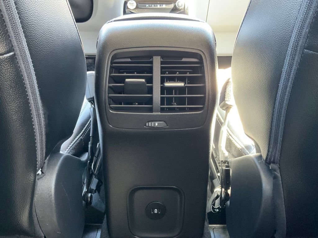 Certified 2024 Ford Escape SE w/ PHEV Premium Package FWD image 25