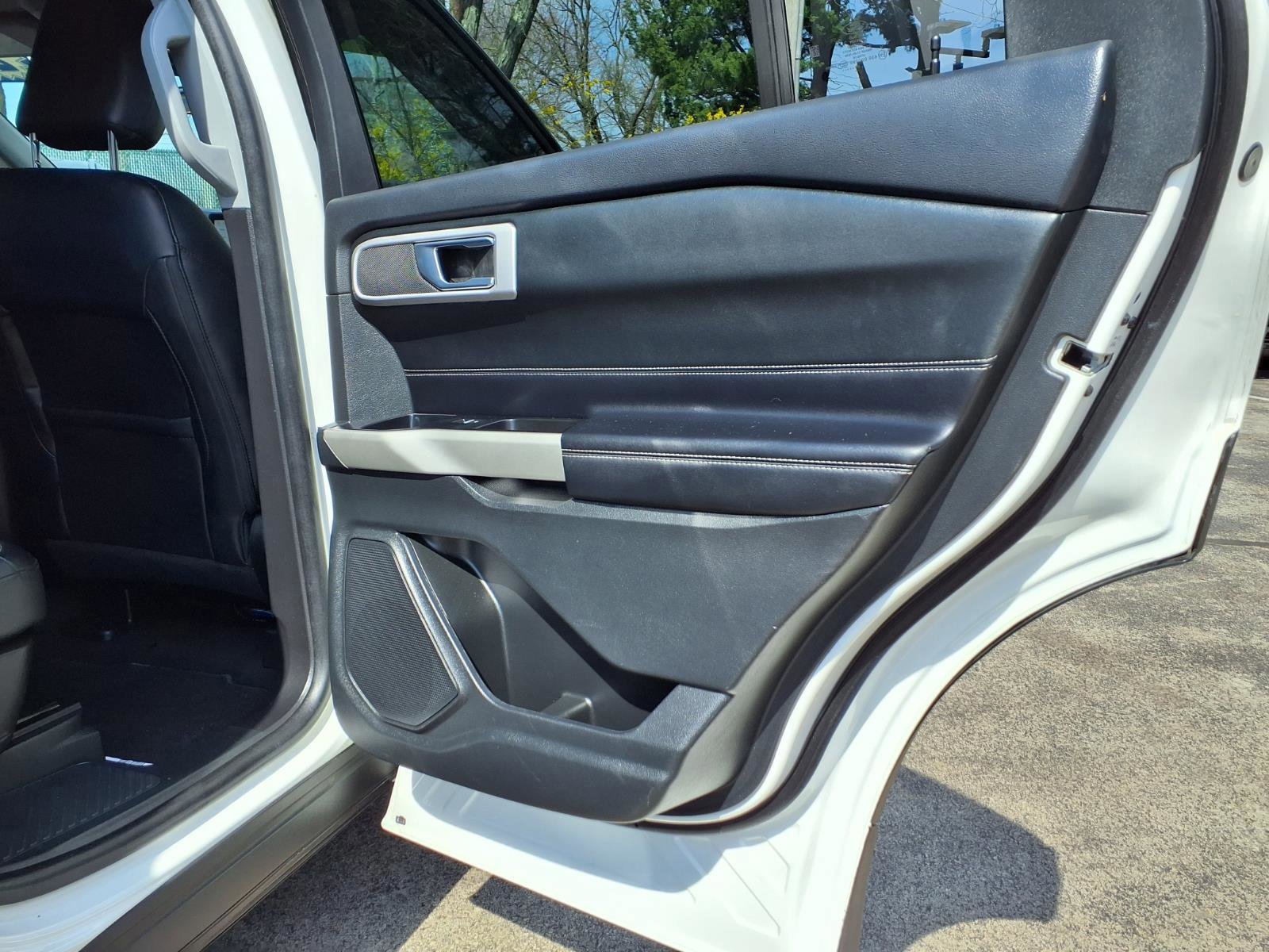 Certified 2022 Ford Explorer XLT w/ Equipment Group 202A image 14