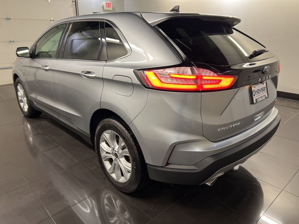 Certified 2024 Ford Edge Titanium AWD/4WD image 2
