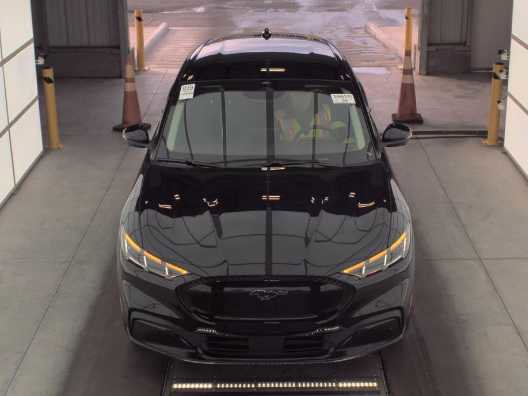 Certified 2025 Ford Mustang Mach-E Select w/ Comfort Package Lite image 13