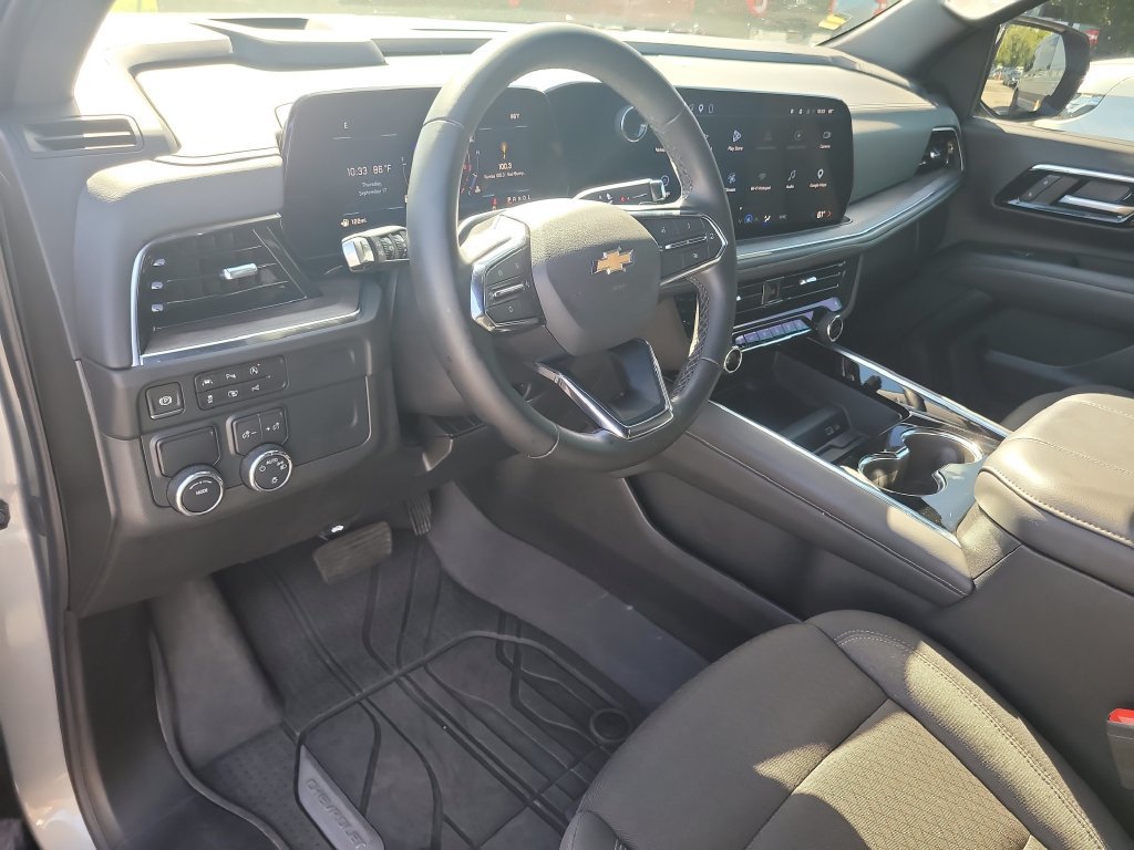 Used 2025 Chevrolet Tahoe LS RWD image 16