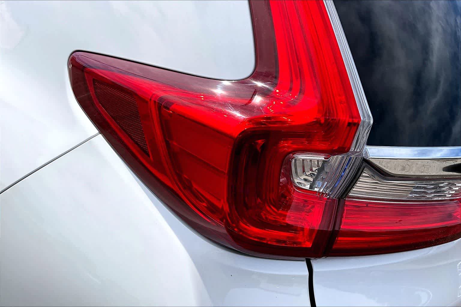 Used 2017 Honda CR-V Touring image 28