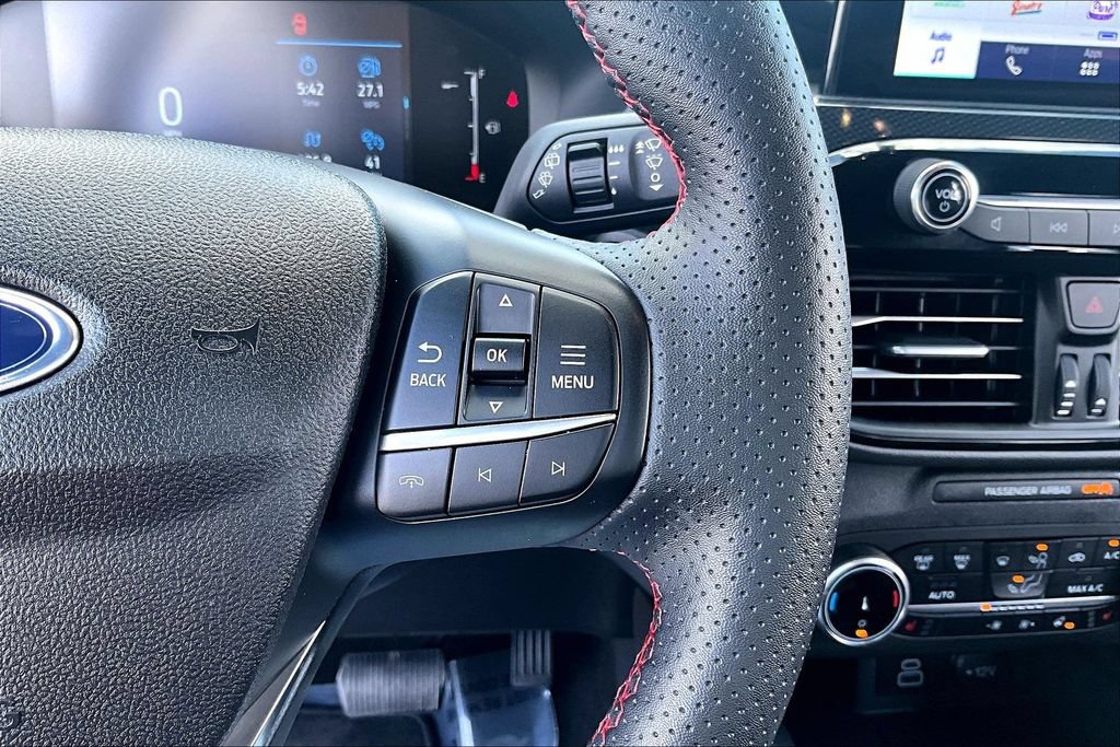 Certified 2025 Ford Escape ST-Line Select AWD/4WD image 19