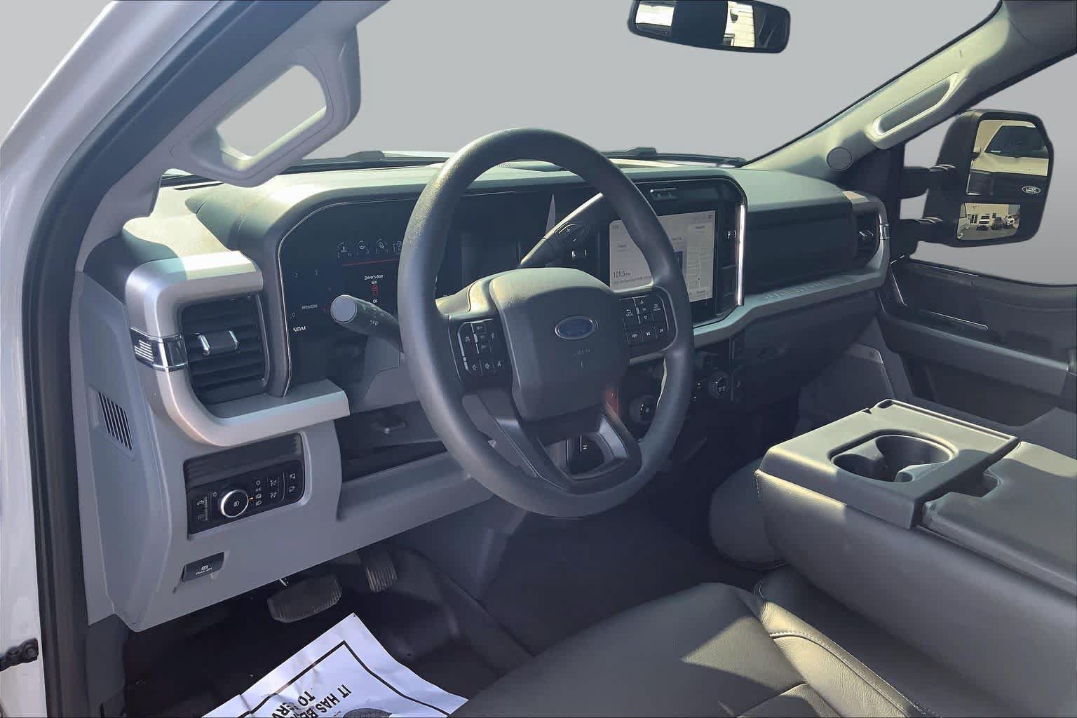 Certified 2026 Ford F250 XLT w/ XLT Premium Package AWD/4WD image 18