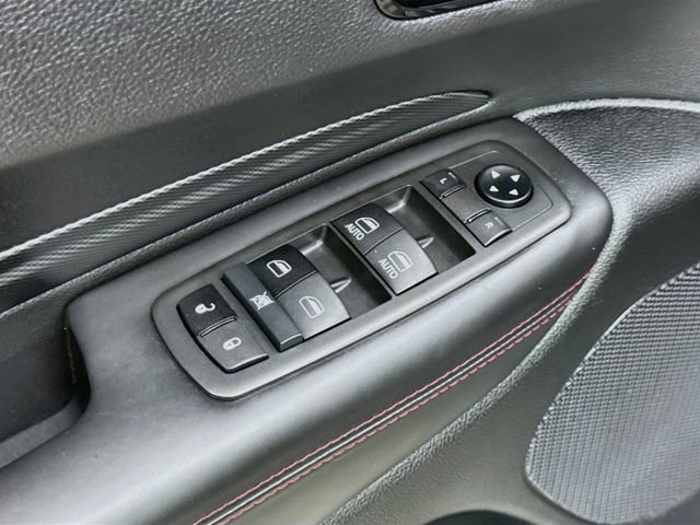 Used 2021 Dodge Durango R/T w/ Blacktop Package AWD/4WD image 18