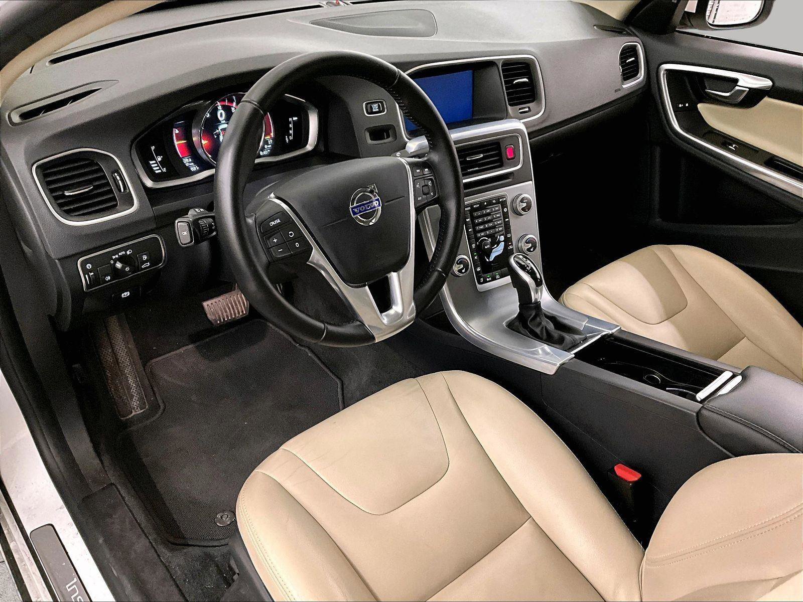 Used 2017 Volvo S60 T5 Inscription AWD/4WD image 12