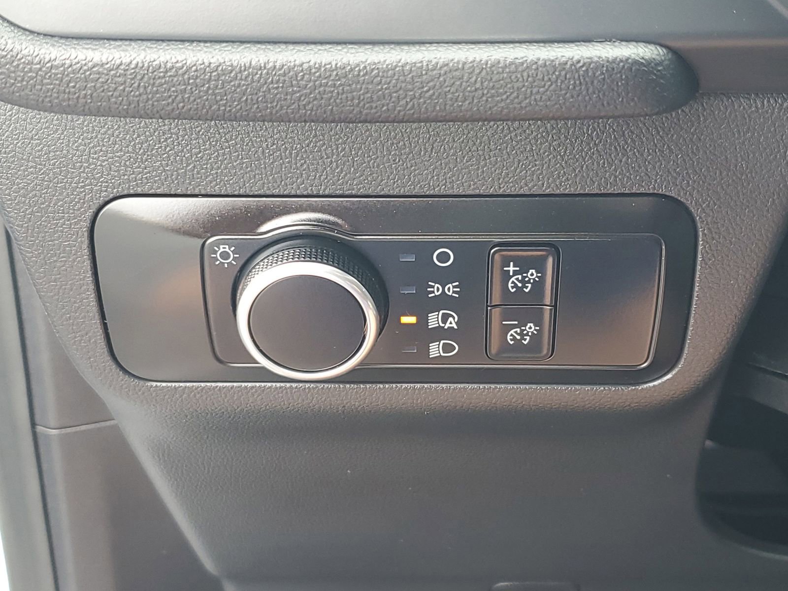 Certified 2025 Ford Escape ST-Line FWD image 29