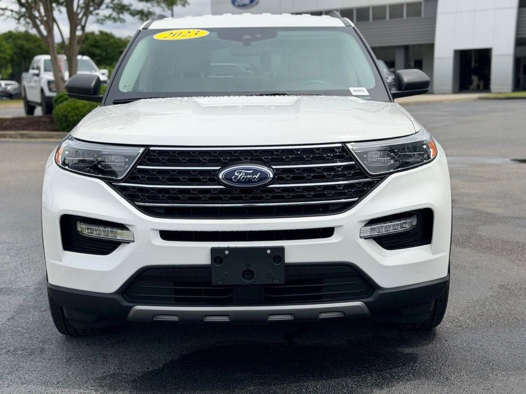 Certified 2023 Ford Explorer XLT w/ Equipment Group 202A RWD image 4