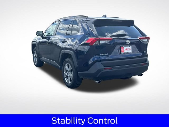 Used 2024 Toyota RAV4 XLE AWD/4WD image 9