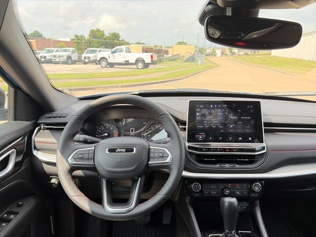 Used 2026 Jeep Compass Trailhawk AWD/4WD image 28