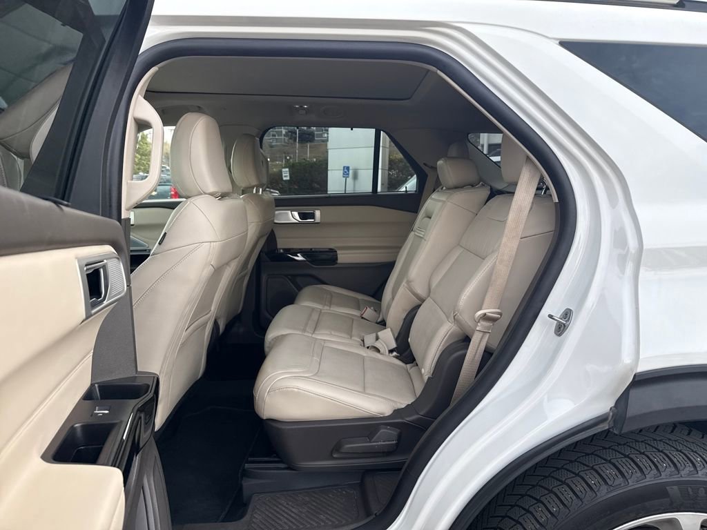 Certified 2023 Ford Explorer Platinum w/ Technology Package image 21