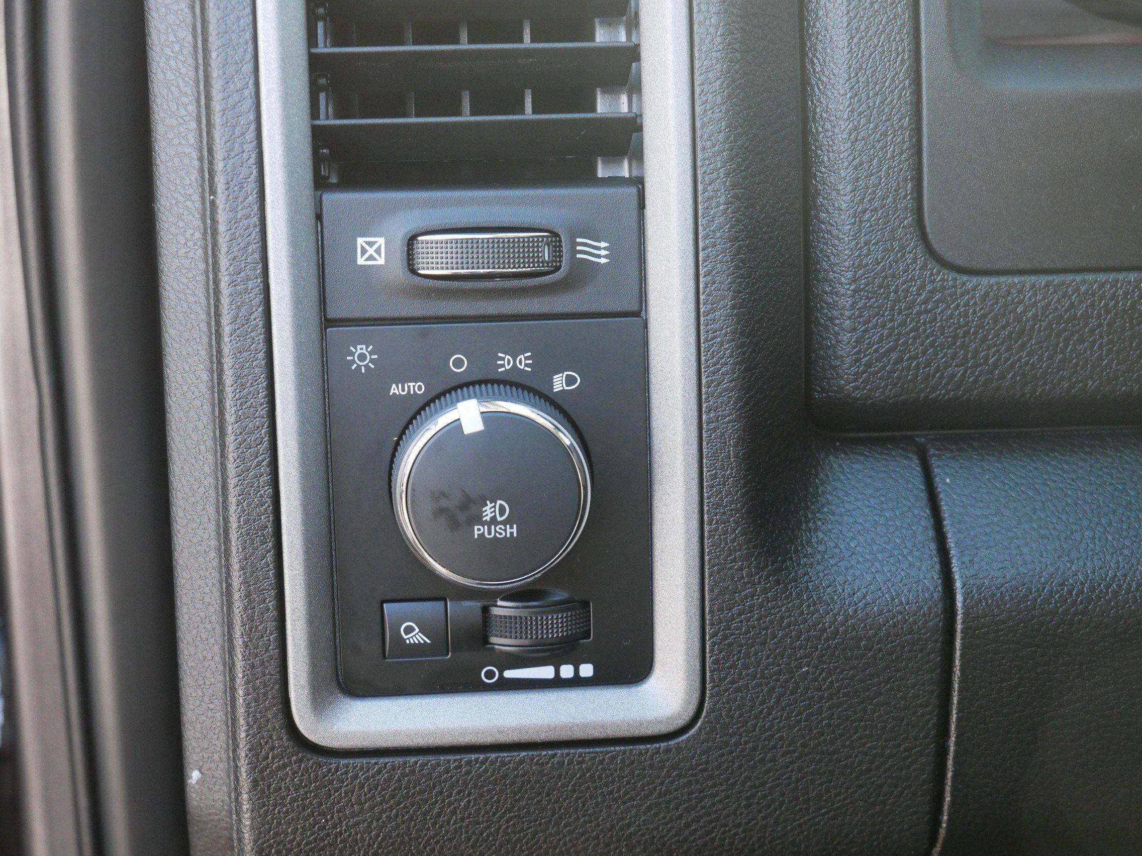 Used 2024 RAM 1500 Tradesman w/ Tradesman SXT Package image 15