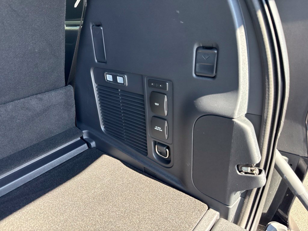 Certified 2025 Ford Expedition Platinum AWD/4WD image 59
