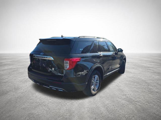 Certified 2022 Ford Explorer XLT w/ Equipment Group 202A AWD/4WD image 8