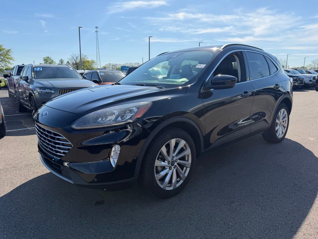 Certified 2022 Ford Escape Titanium w/ Titanium Elite Package AWD/4WD image 8