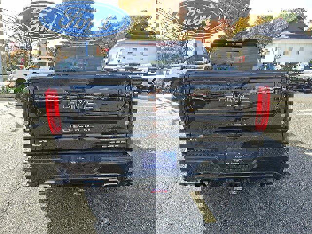 Used 2023 GMC Sierra 1500 Denali Ultimate image 8