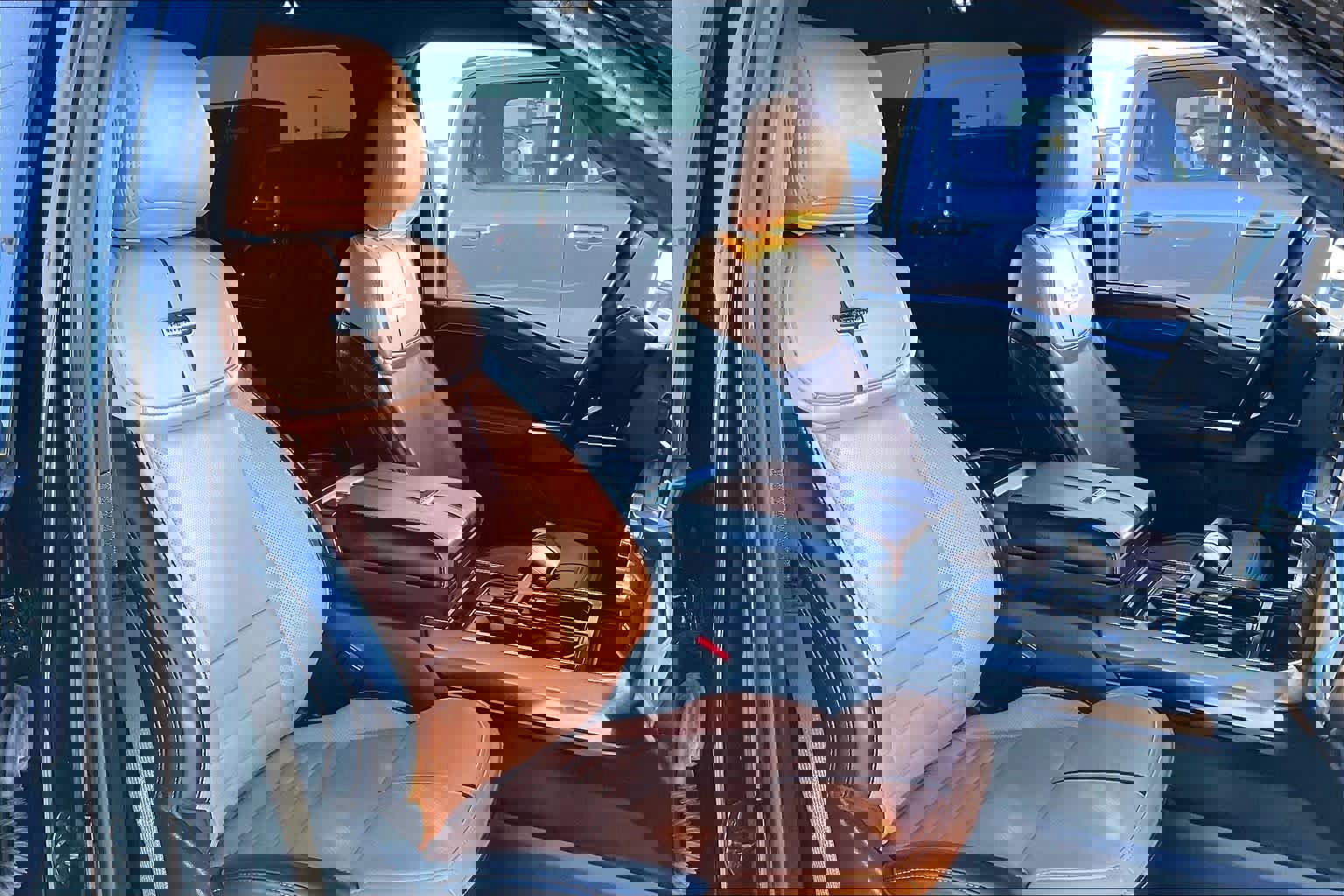 Certified 2023 Ford F150 Platinum w/ Equipment Group 701A High image 10