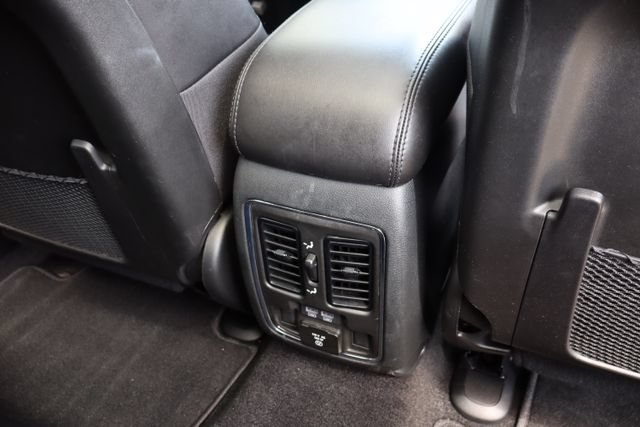 Used 2022 Jeep Grand Cherokee Limited w/ Tech Group AWD/4WD image 34