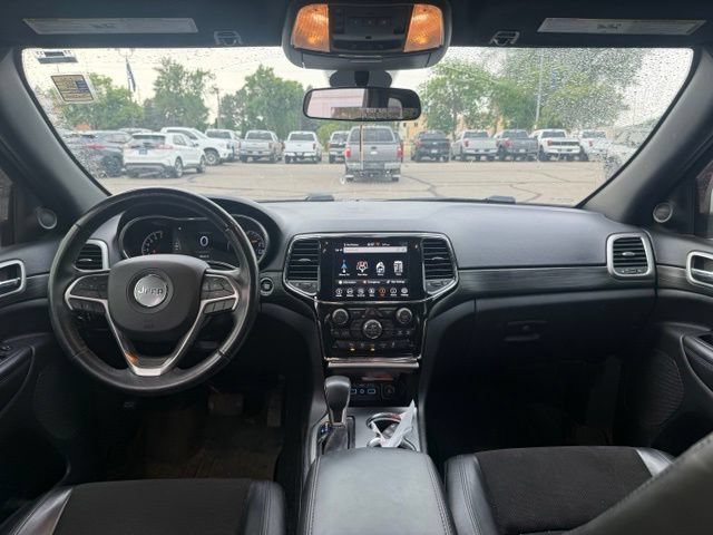Used 2021 Jeep Grand Cherokee Laredo X AWD/4WD image 2