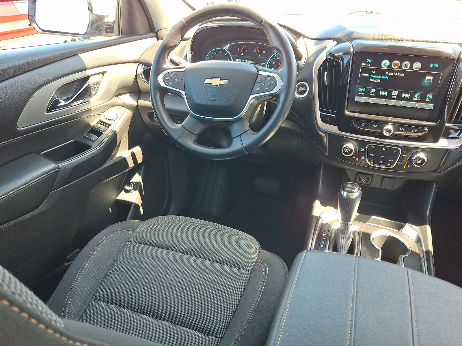 Used 2019 Chevrolet Traverse LT AWD/4WD image 14