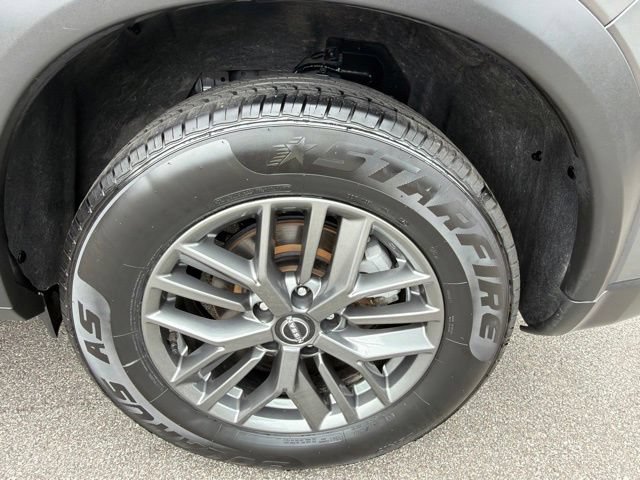 Used 2024 Nissan Rogue S FWD image 33