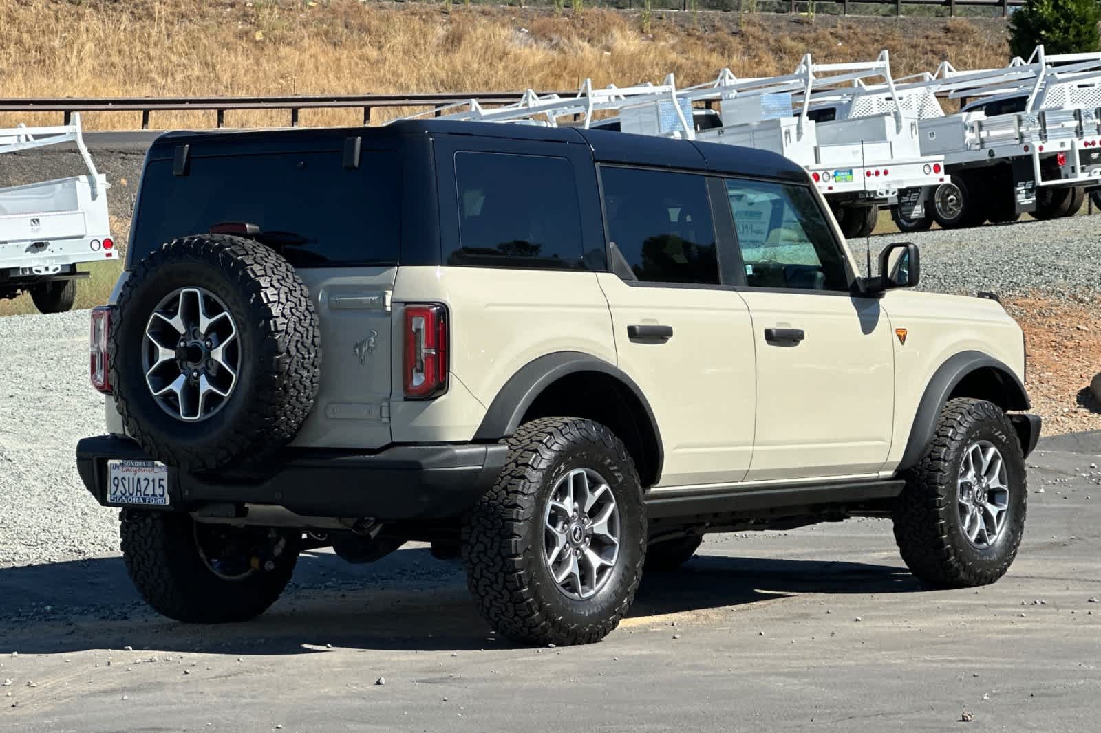 Certified 2025 Ford Bronco Badlands AWD/4WD image 4