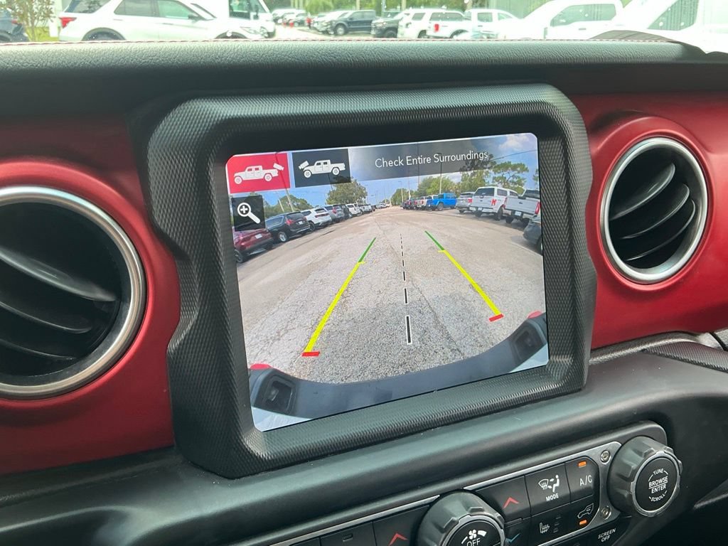 Used 2022 Jeep Gladiator Rubicon w/ Cold Weather Group AWD/4WD image 34