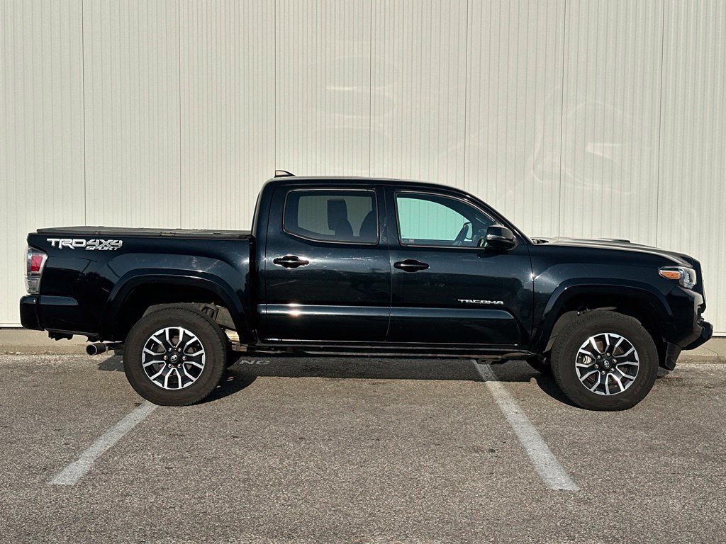 Used 2020 Toyota Tacoma TRD Sport w/ Technology Package AWD/4WD image 9