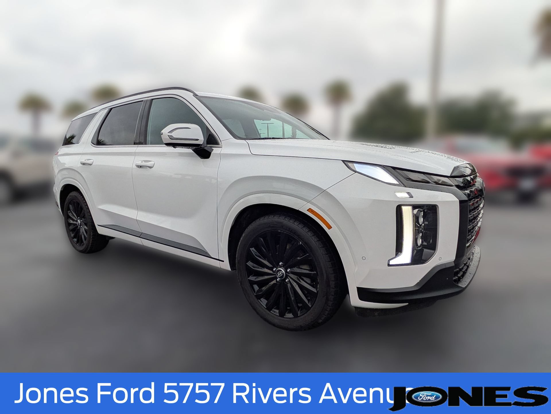 Used 2024 Hyundai Palisade Calligraphy AWD/4WD image 2