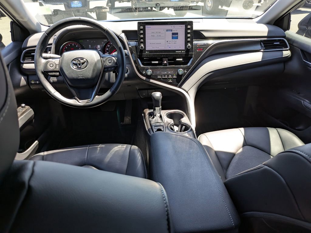 Used 2022 Toyota Camry XSE FWD image 13