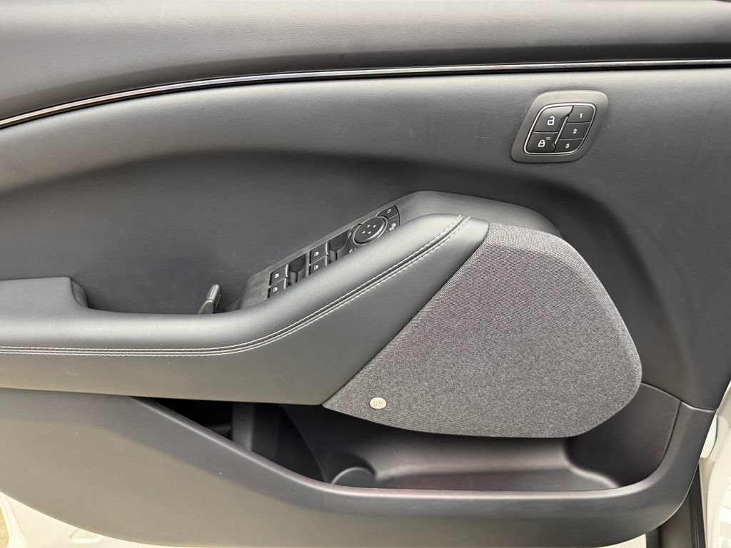 Certified 2021 Ford Mustang Mach-E Premium AWD/4WD image 11