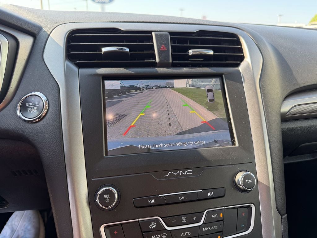 Certified 2020 Ford Fusion SE FWD image 20