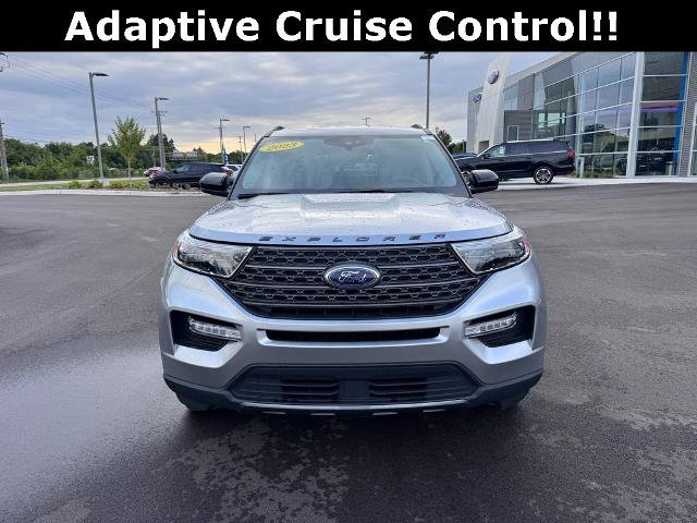 Certified 2023 Ford Explorer XLT w/ Equipment Group 202A image 3