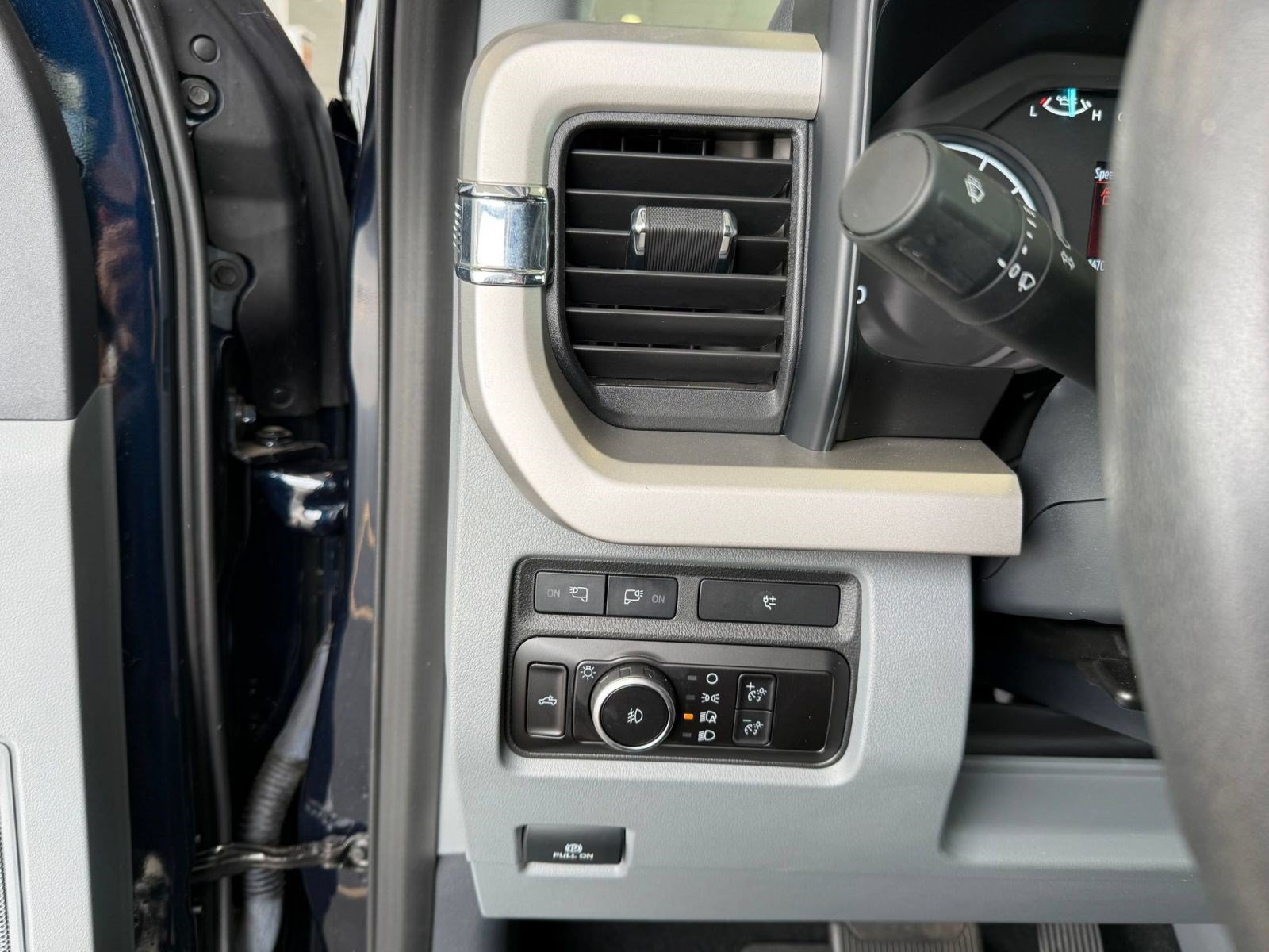 Certified 2023 Ford F450 XLT w/ FX4 Off-Road Package AWD/4WD image 30