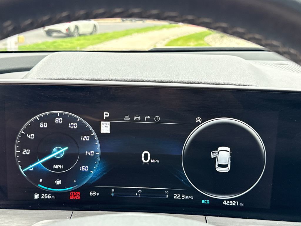 Used 2023 Kia Telluride SX X-Line AWD/4WD image 15