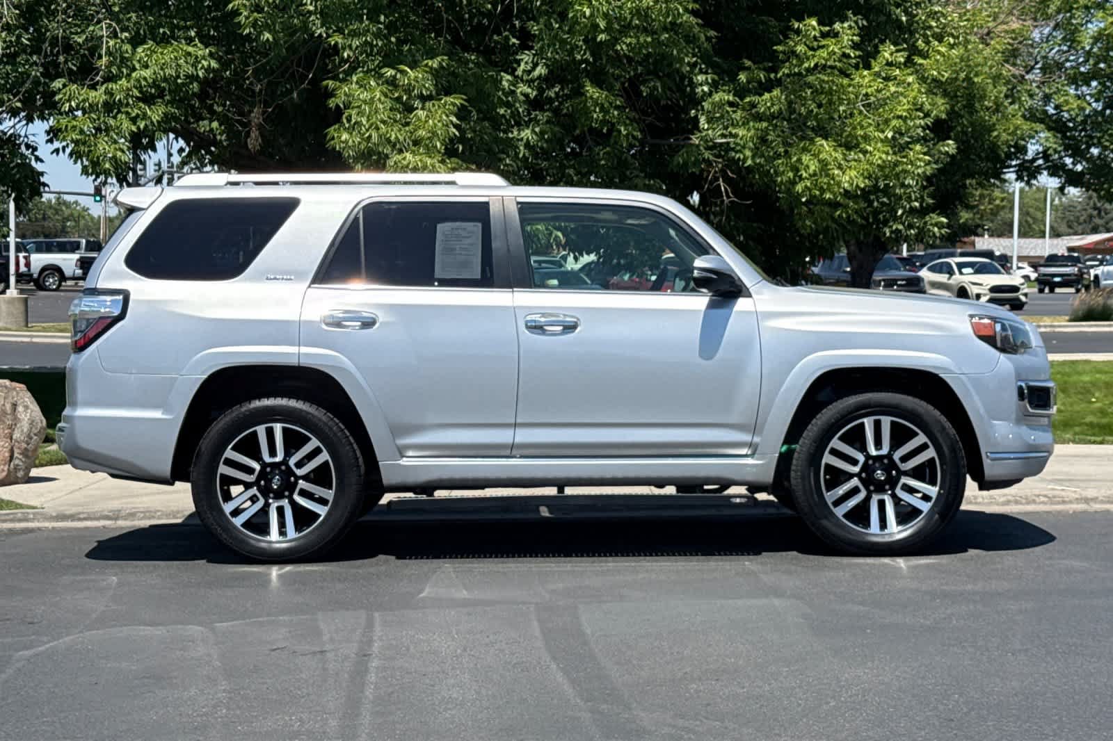 Used 2019 Toyota 4Runner Limited AWD/4WD image 8