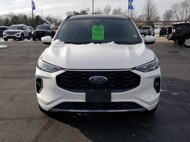 Certified 2023 Ford Escape ST-Line Elite w/ Class II Trailer Tow Package image 8