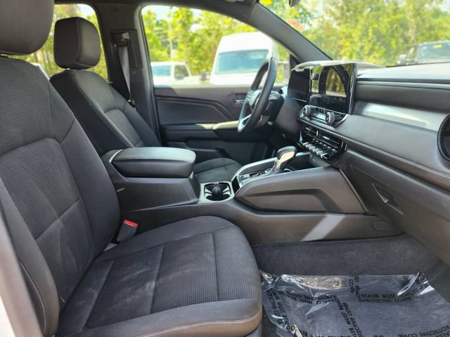 Used 2023 Chevrolet Colorado LT w/ LT Convenience Package II AWD/4WD image 11