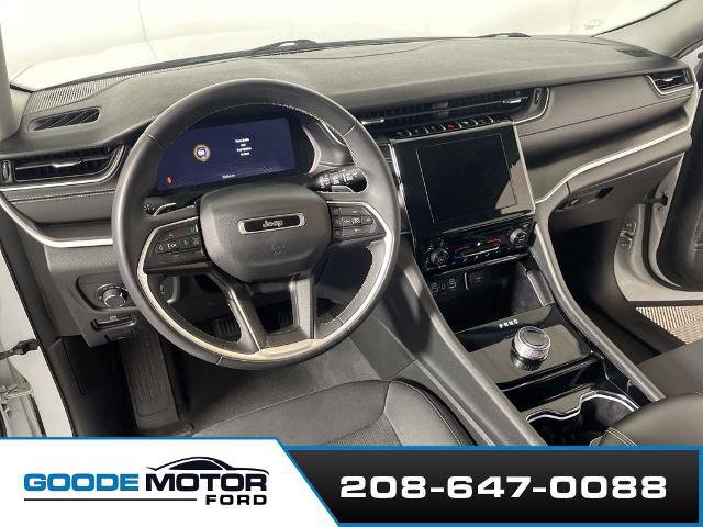 Used 2023 Jeep Grand Cherokee L Laredo image 9