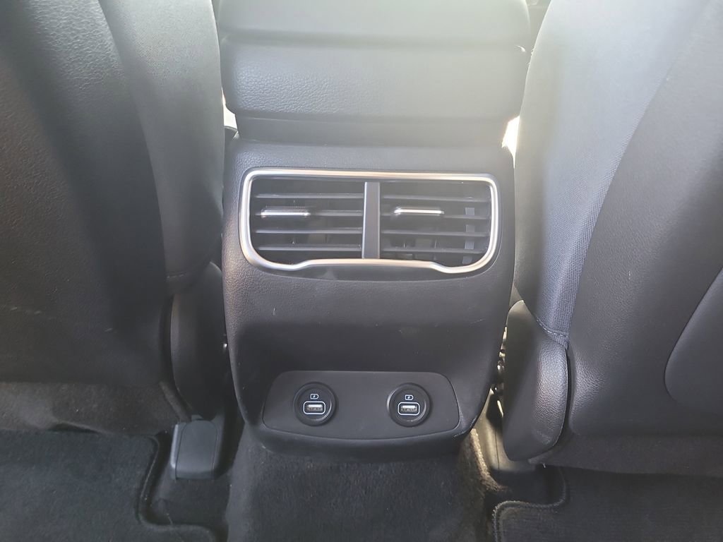 Used 2022 Hyundai Santa Fe SEL image 12