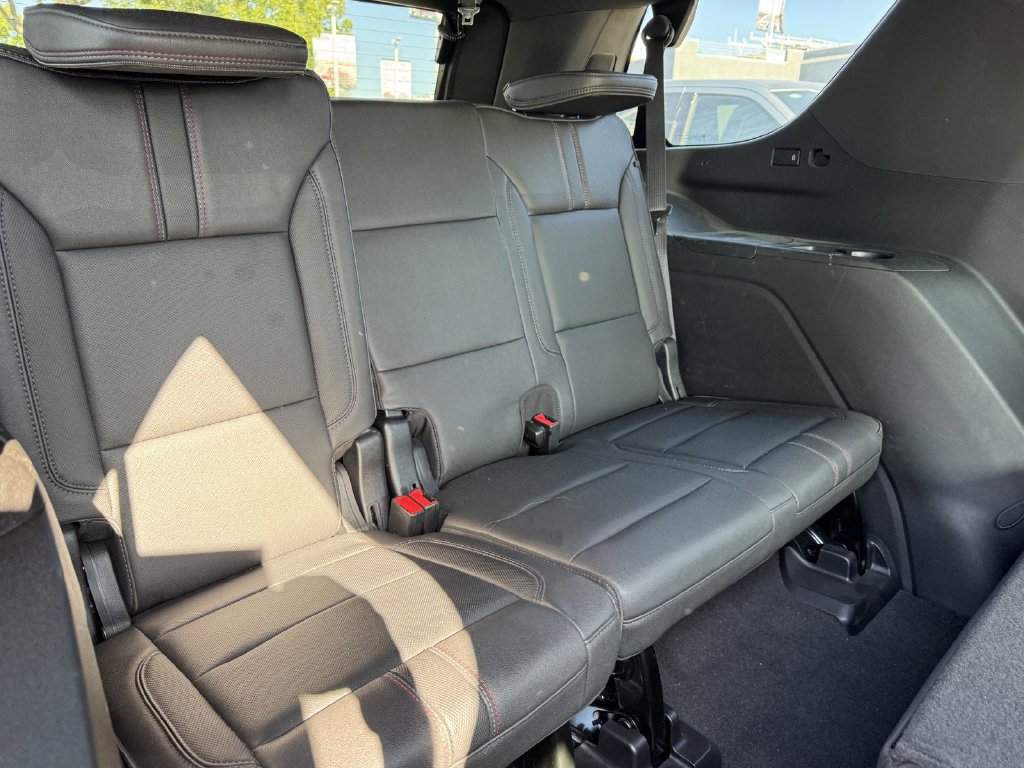 Used 2023 Chevrolet Tahoe RST w/ Luxury Package RWD image 10