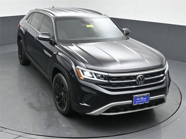 Used 2022 Volkswagen Atlas Cross Sport SE w/ Black Wheel Package image 24