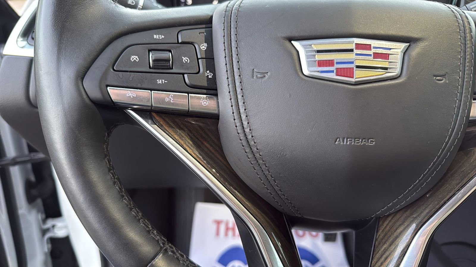 Used 2022 Cadillac XT6 Premium Luxury w/ Platinum Package image 15