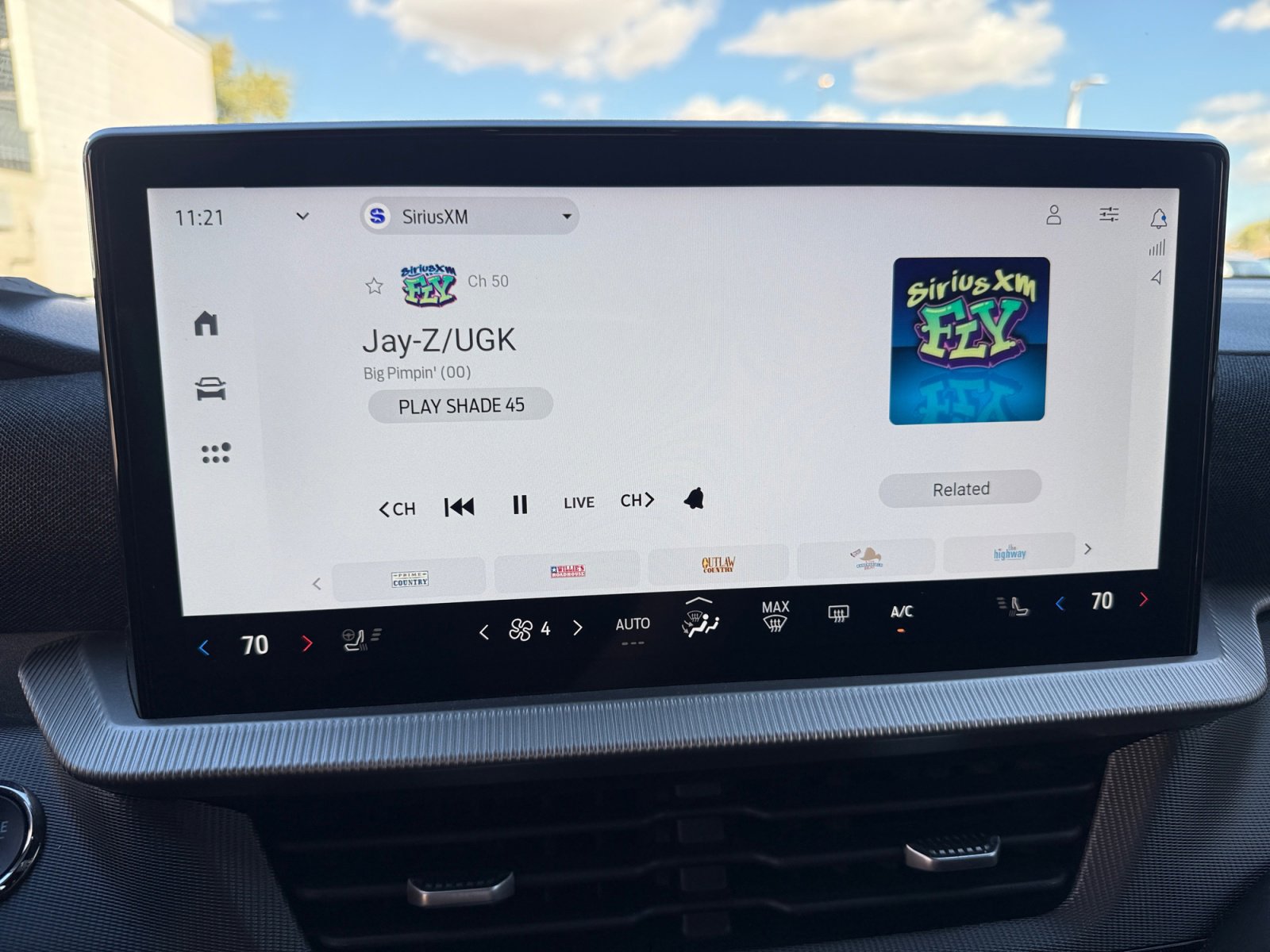 Certified 2025 Ford Explorer ST image 22