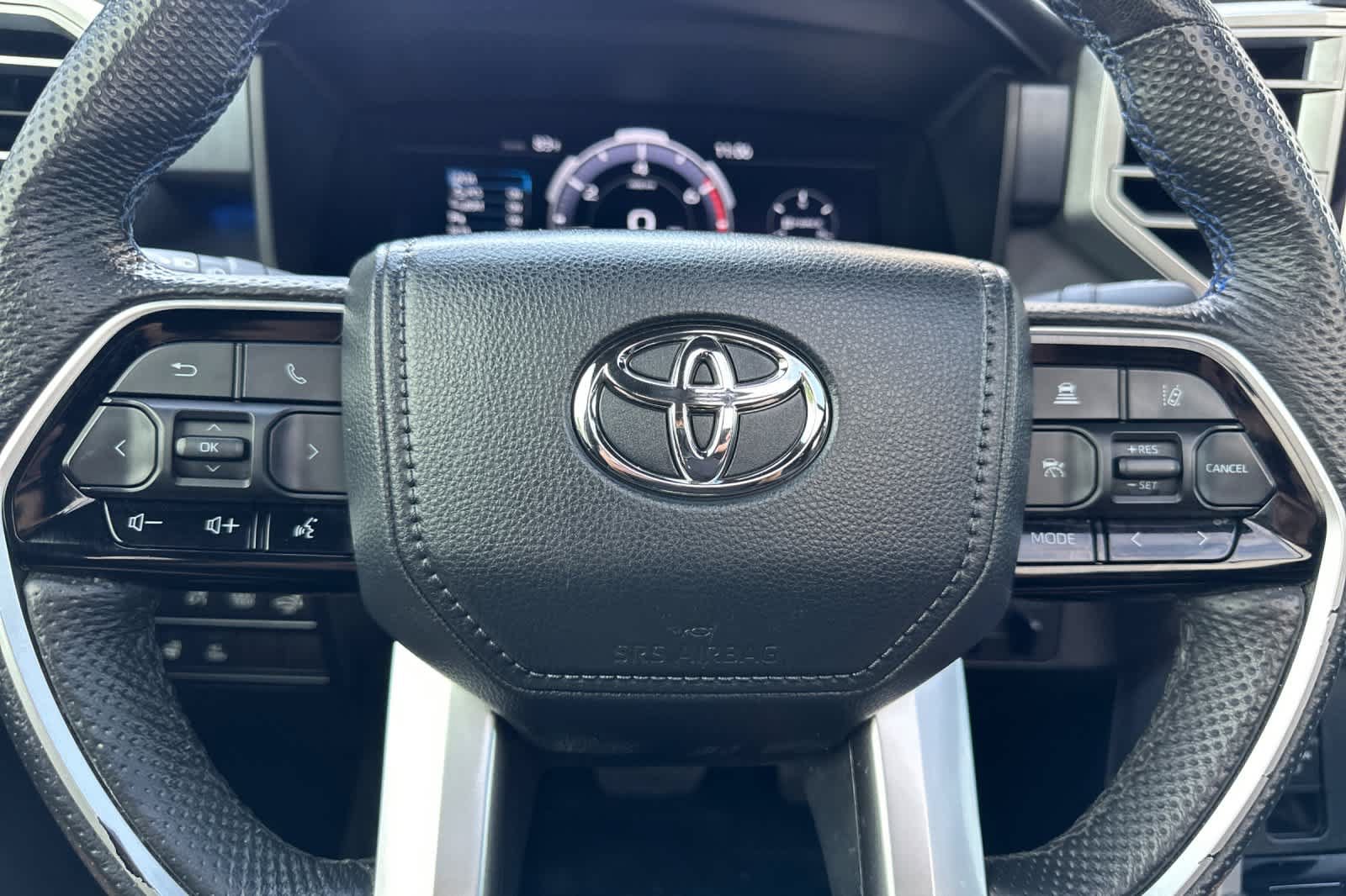 Used 2024 Toyota Tundra Platinum AWD/4WD image 22