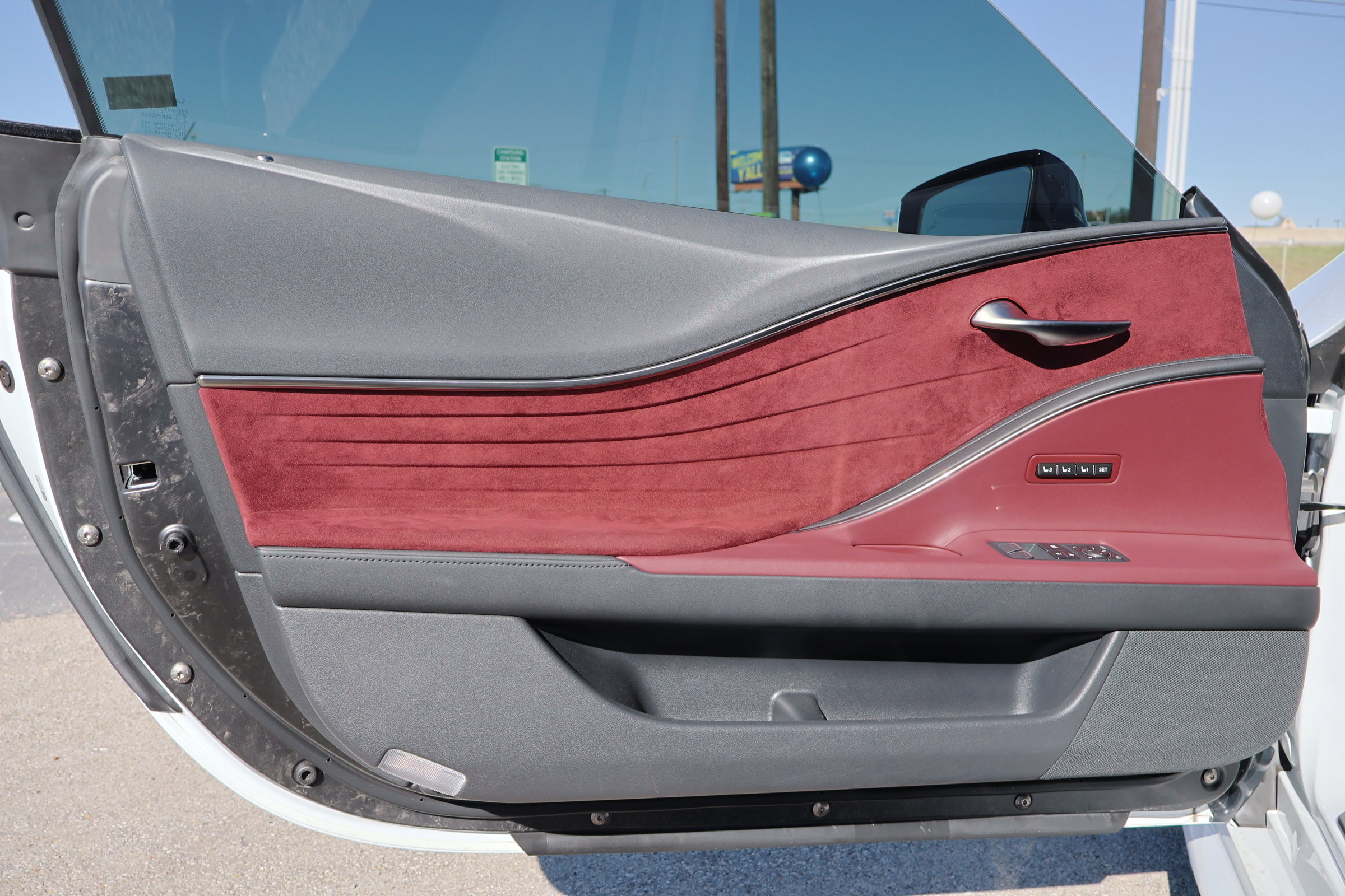 Used 2018 Lexus LC 500 Coupe image 13