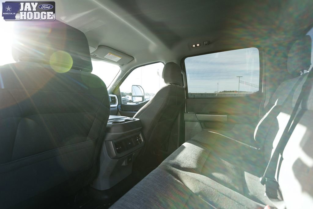 Certified 2025 Ford F450 XLT w/ 360-Degree Camera Package image 36