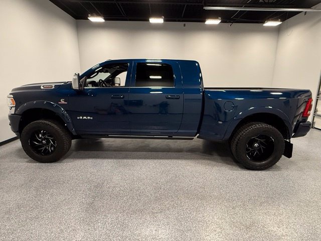 Used 2024 RAM 3500 Limited AWD/4WD image 9